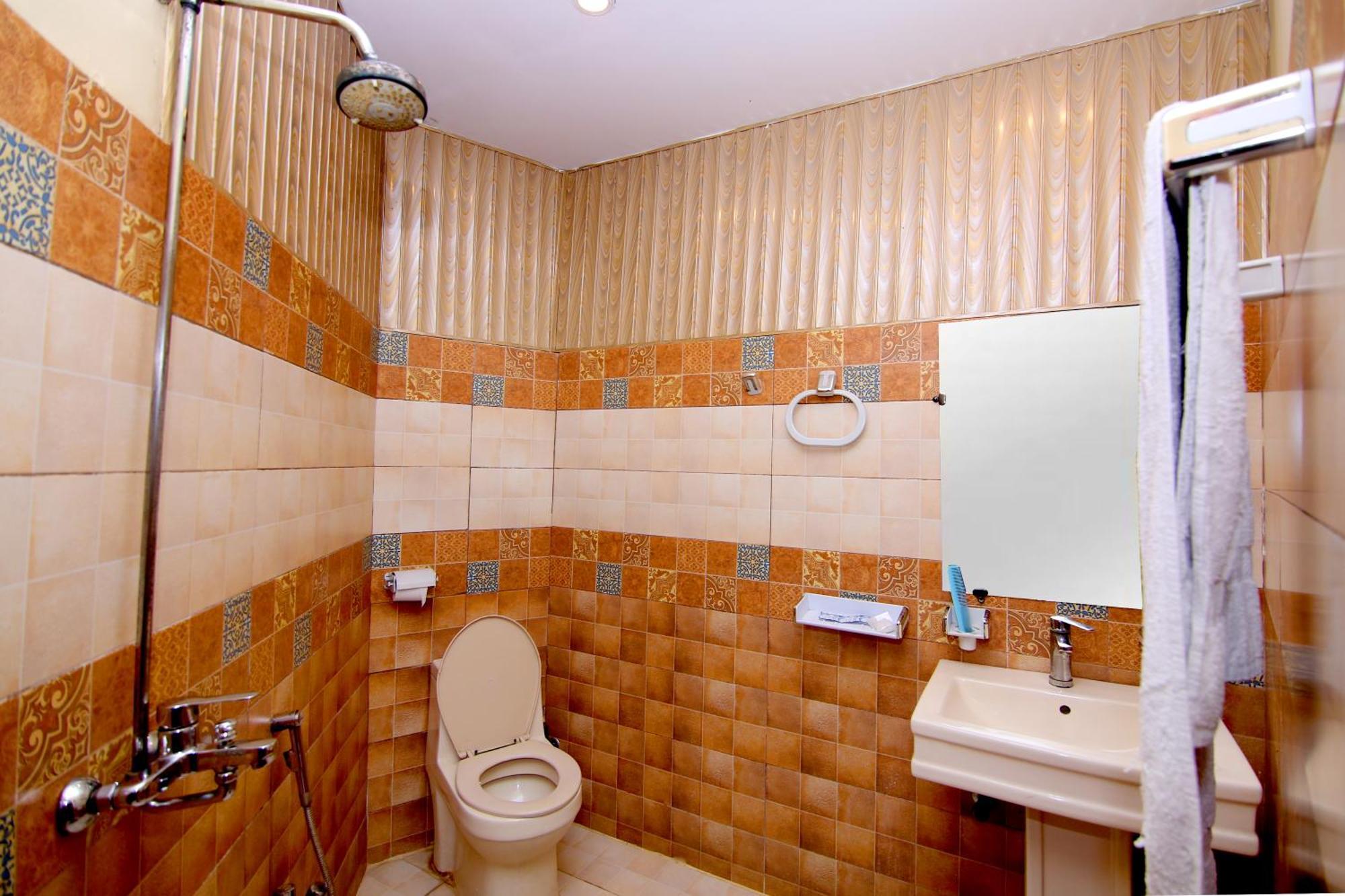 Premier Inn Gulberg Lahore Buitenkant foto