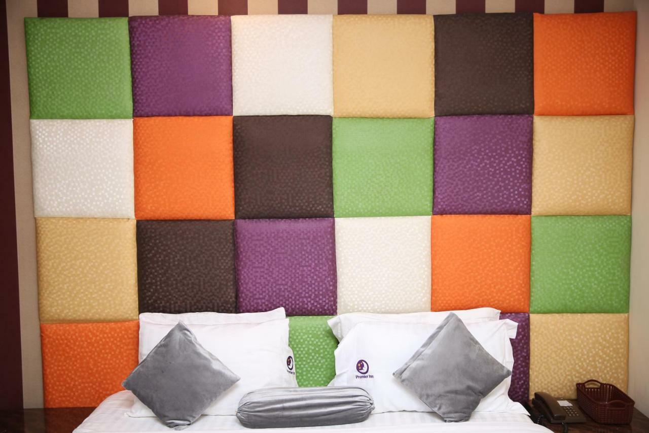 Premier Inn Gulberg Lahore Buitenkant foto