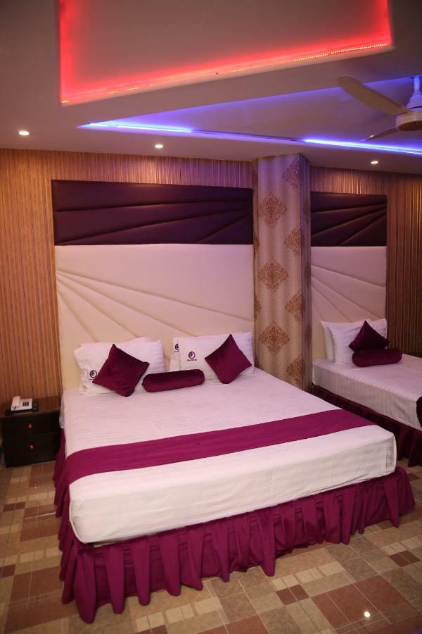 Premier Inn Gulberg Lahore Buitenkant foto